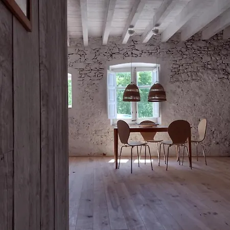 Tando Restored Catalan Old Barn To Enjoy Peaceful Rural Simplicity *