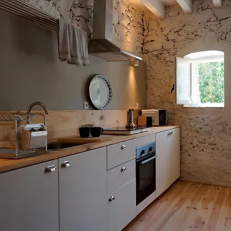 Tando Restored Catalan Old Barn To Enjoy Peaceful Rural Simplicity منزل ريفي Sant Jordi Desvalls