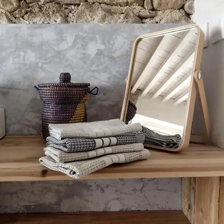 Tando Restored Catalan Old Barn To Enjoy Peaceful Rural Simplicity منزل ريفي