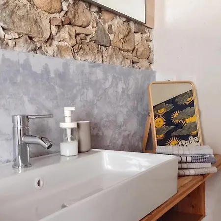 Tando Restored Catalan Old Barn To Enjoy Peaceful Rural Simplicity منزل ريفي