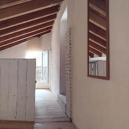 Tando Restored Catalan Old Barn To Enjoy Peaceful Rural Simplicity *